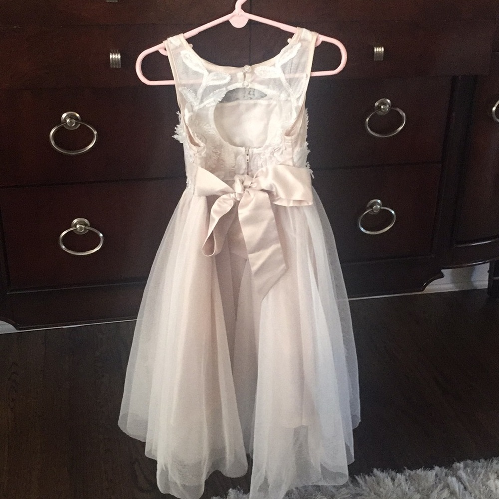 Dress - Picture 3 of 3
